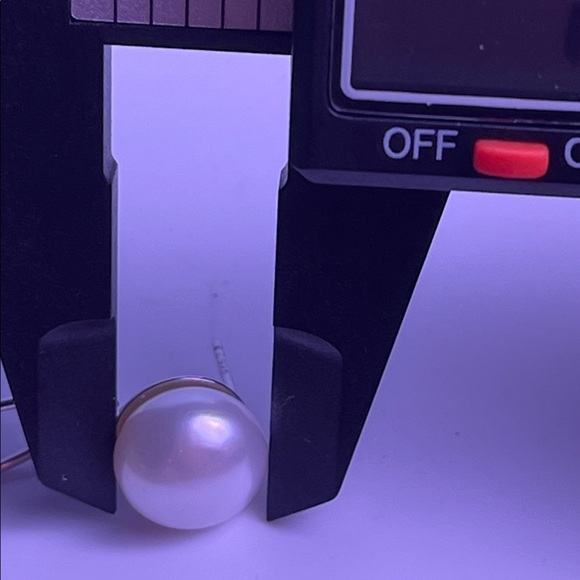 Sterling 925 White Button Fresh Water Pearl 12mm earrings marked G - Picture 10 of 11